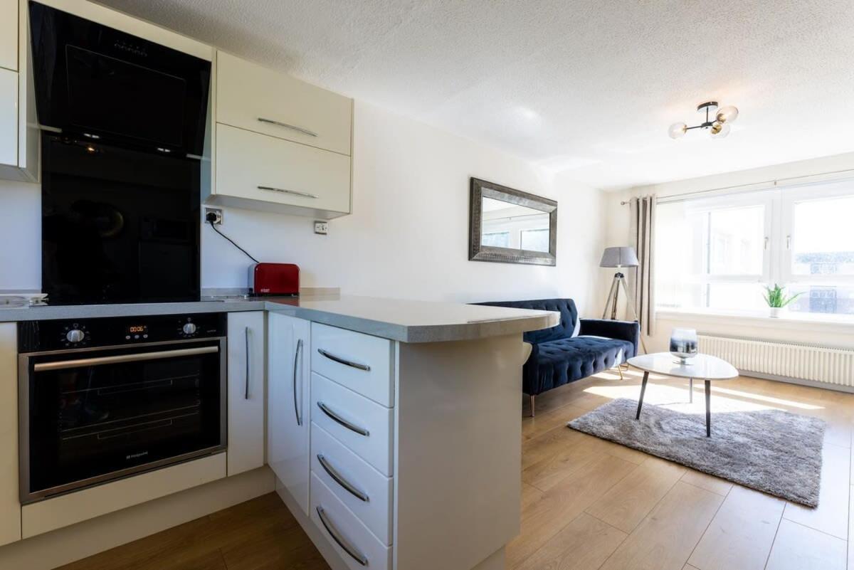 Stunning City Centre 1 Bed With Free Parking Glasgow Dış mekan fotoğraf